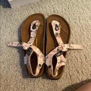 Birkenstock floral print sandal